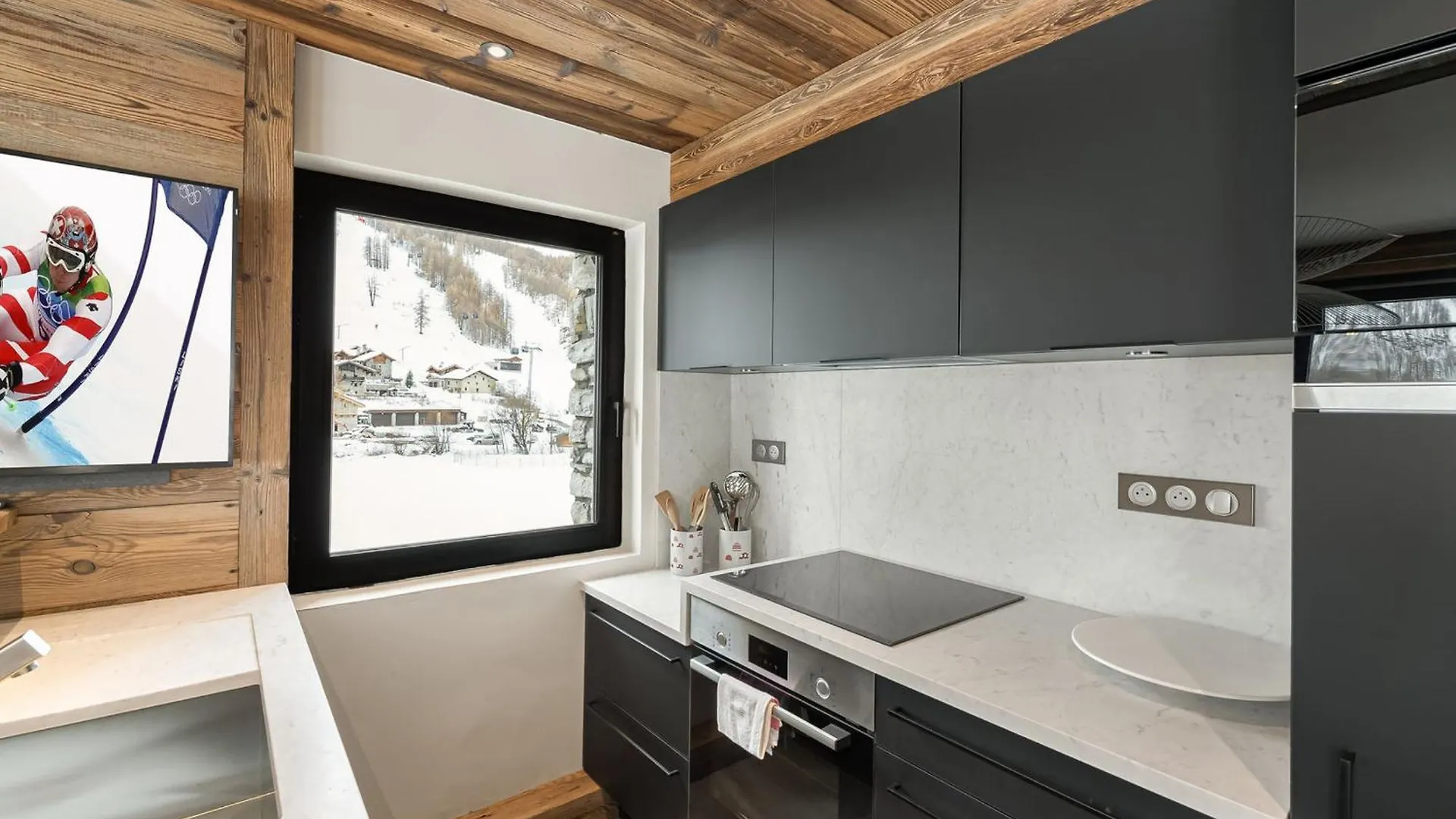 Appartement Spacieux Et Raffine Au Coeur De Val D'Isere - Fr-1-844-13 Apartament Val-dʼIsère